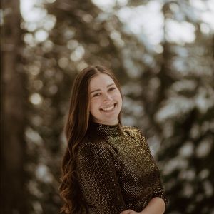 Meet your Posher, Abigail